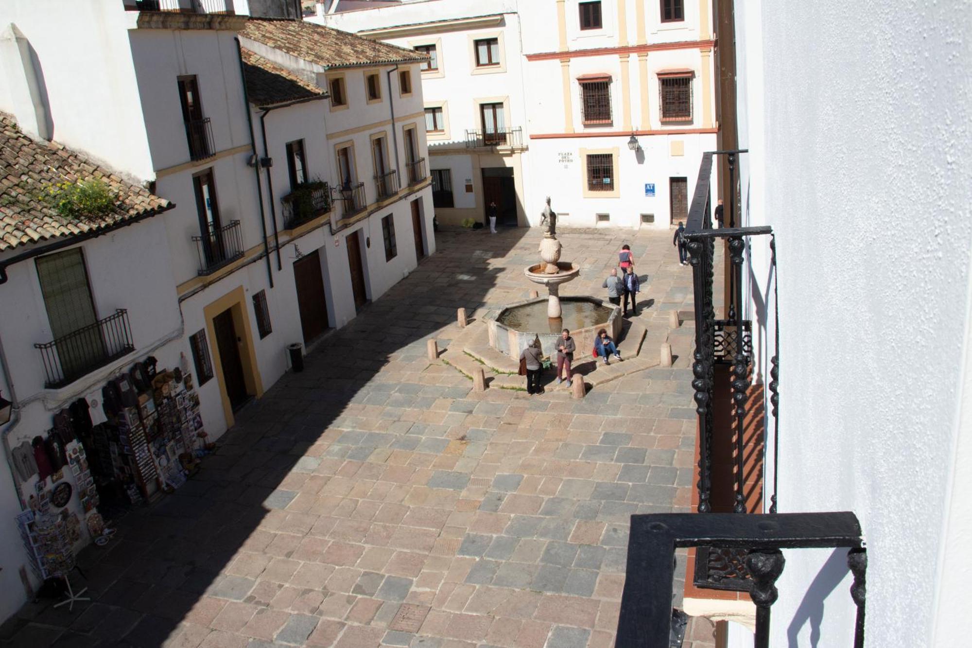 Puerta De La Ribera Suites Cordoba Exterior photo